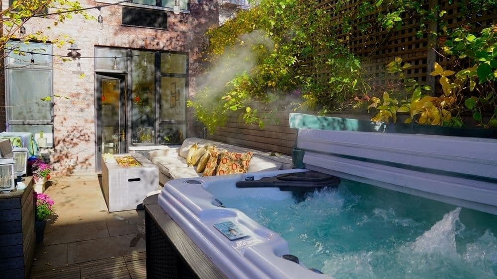 A Park Slope one bedroom for $1,139,000 with a rec room, hot tub, and parking