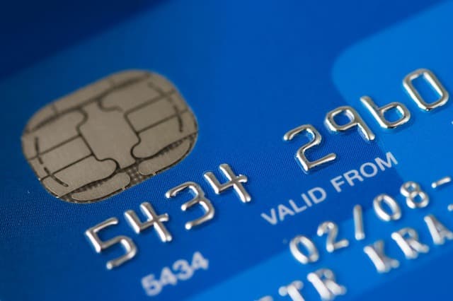 Pay rent with a credit card just about anywhere, how to avoid suing your neighbors, and more