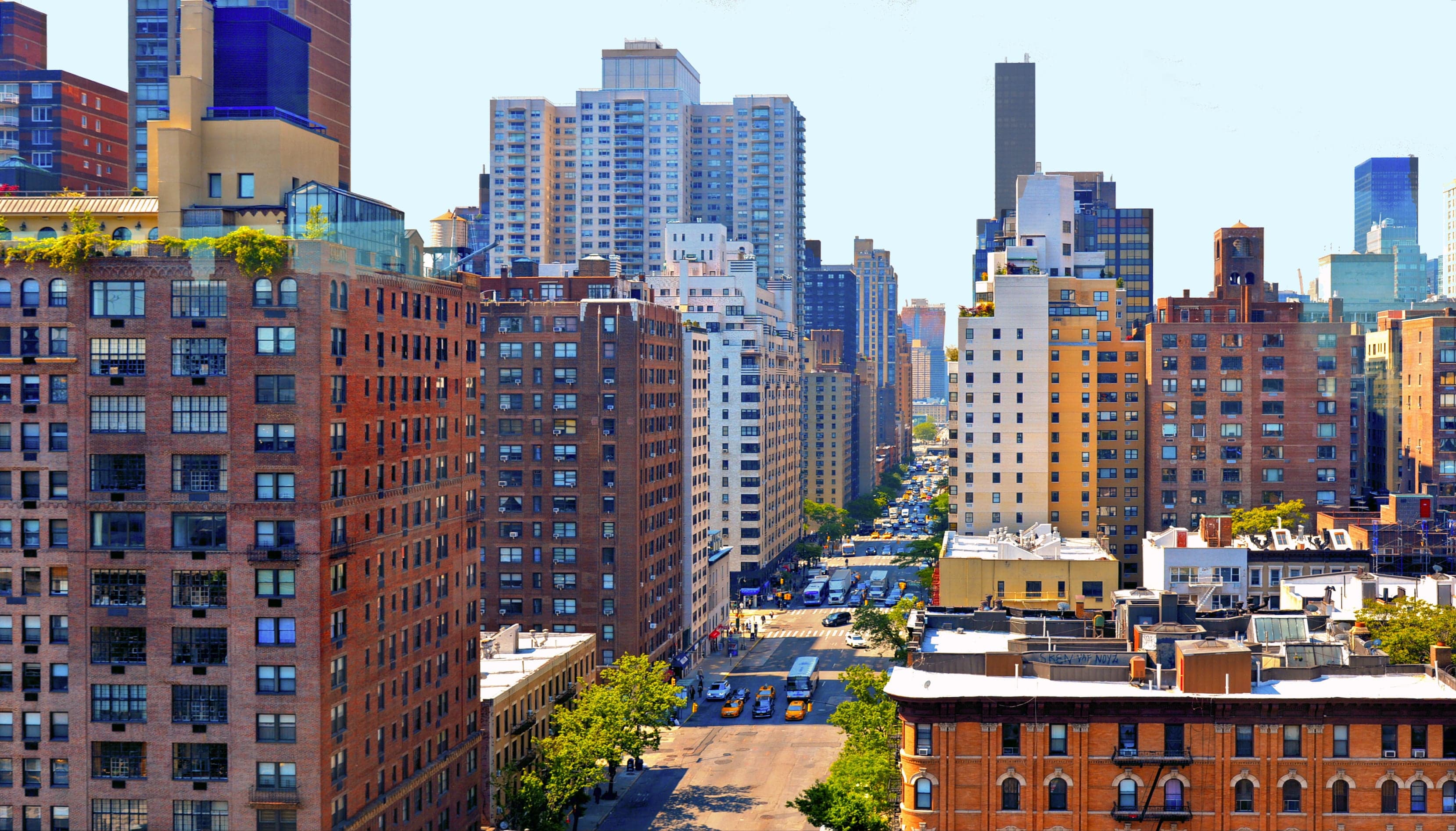 Bidding wars for rentals: Returning NYers face intense competition for apartments