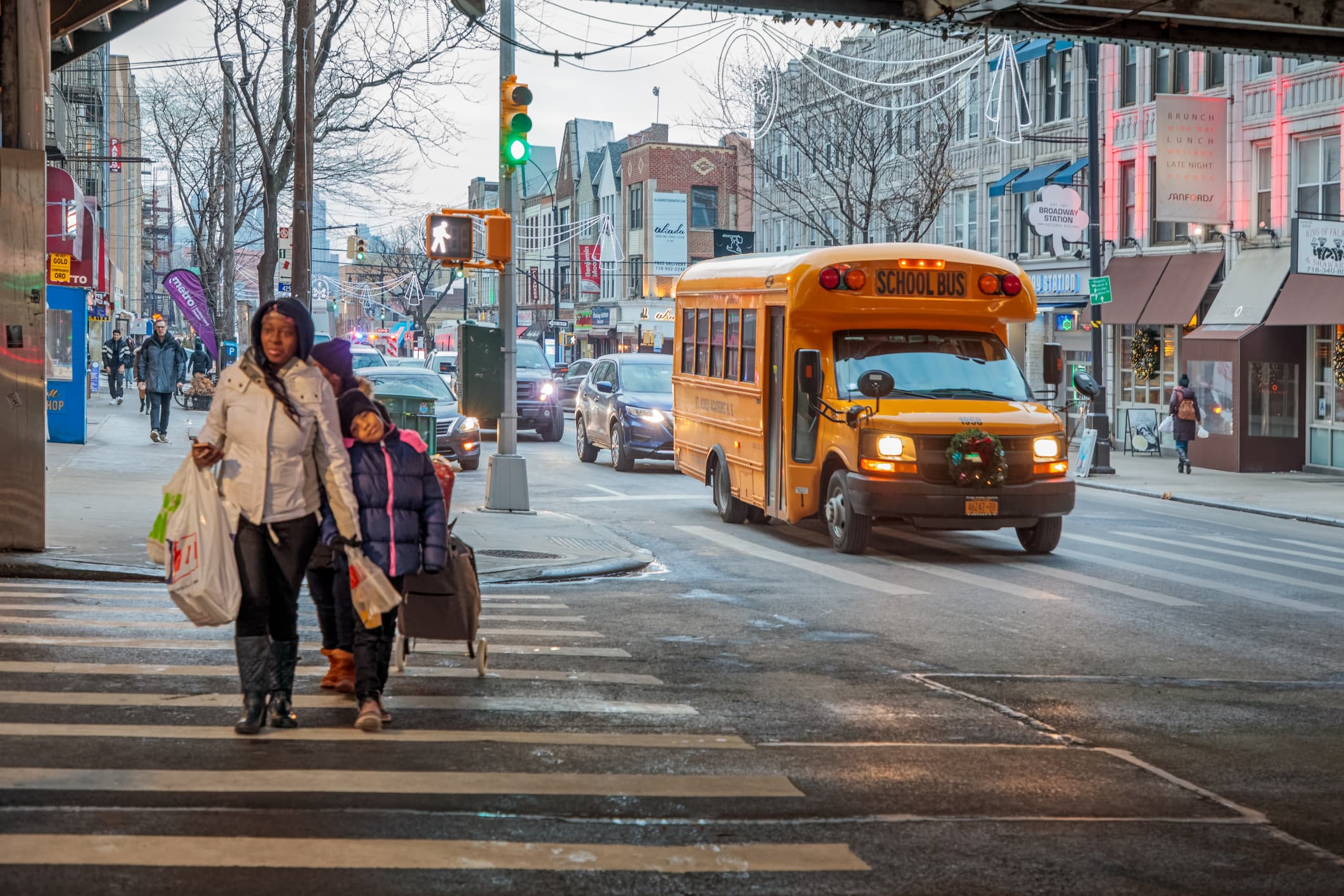 2021 holiday tipping guide, moving from Gramercy to the UWS, & more