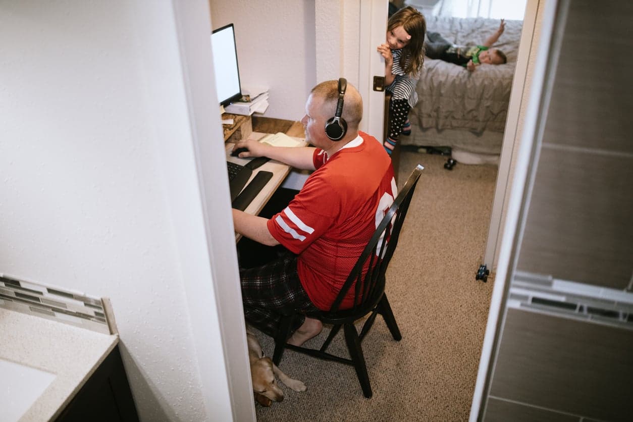 Working from home in the Covid era? Here's how to use pressurized walls to make an office