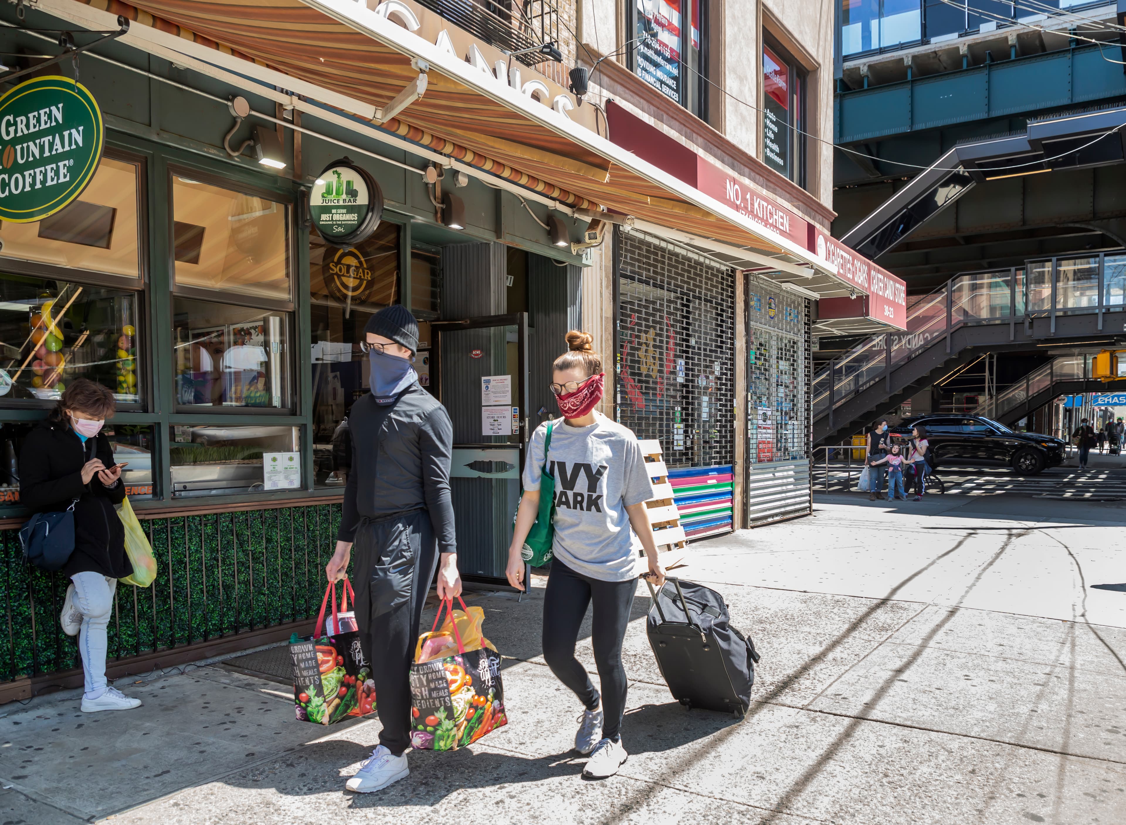 Manhattan faces loss of workers, Carranza warns about budget cuts, & more