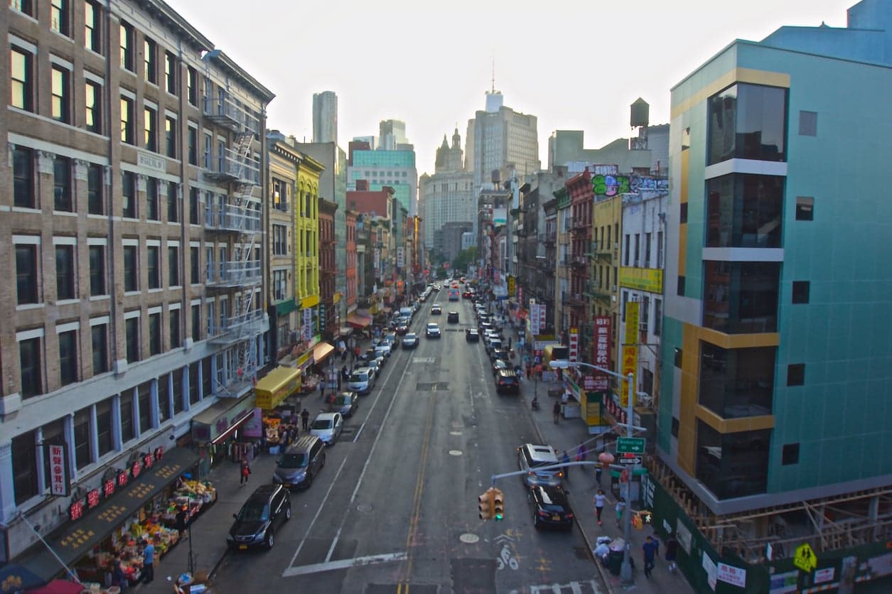 If you’re willing to apartment hunt now, Manhattan is a ‘buyer’s market on steroids’​​​​​​​