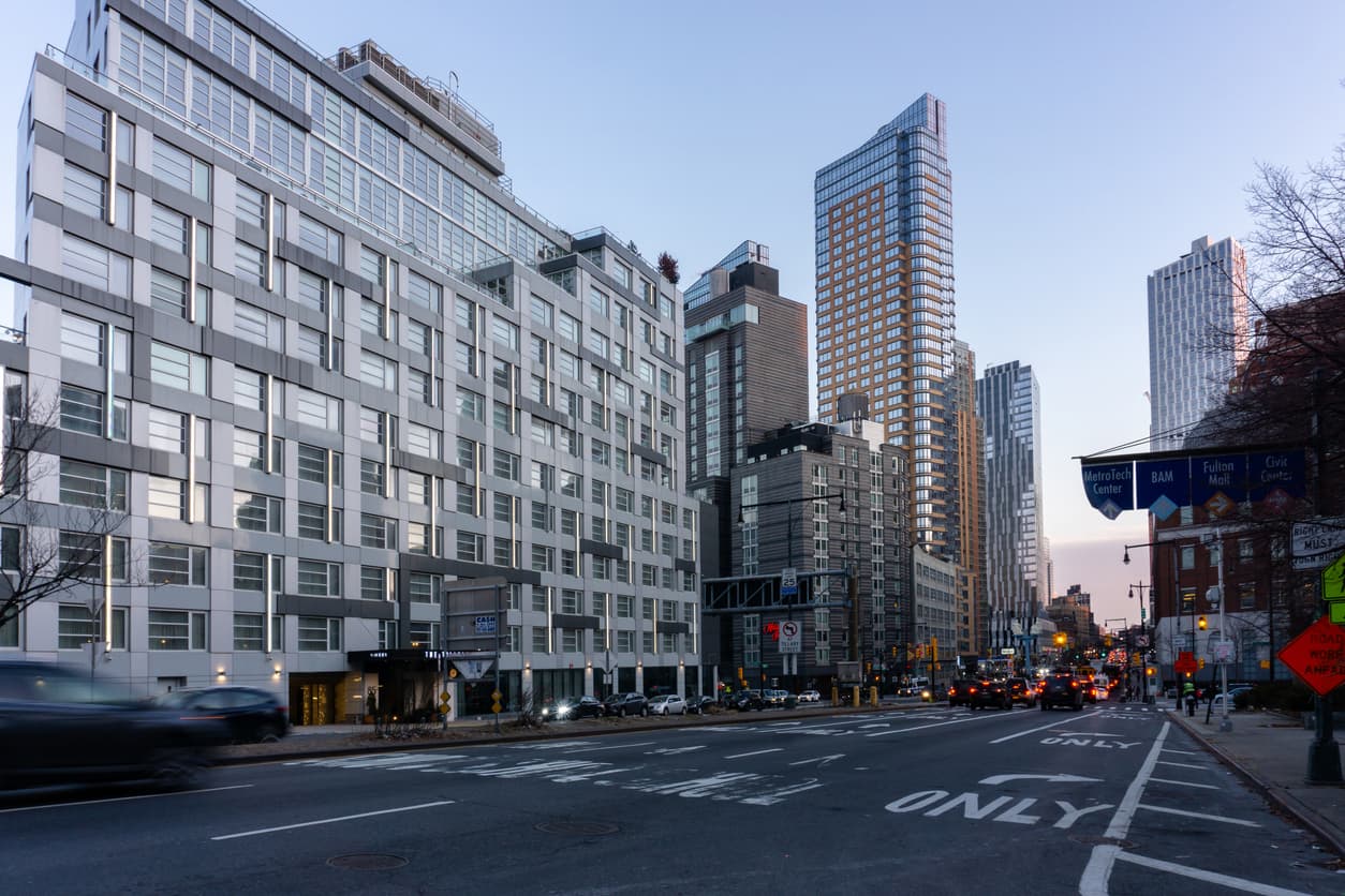 Two candidates for mayor wildly underestimate NYC prices. Twitter erupts