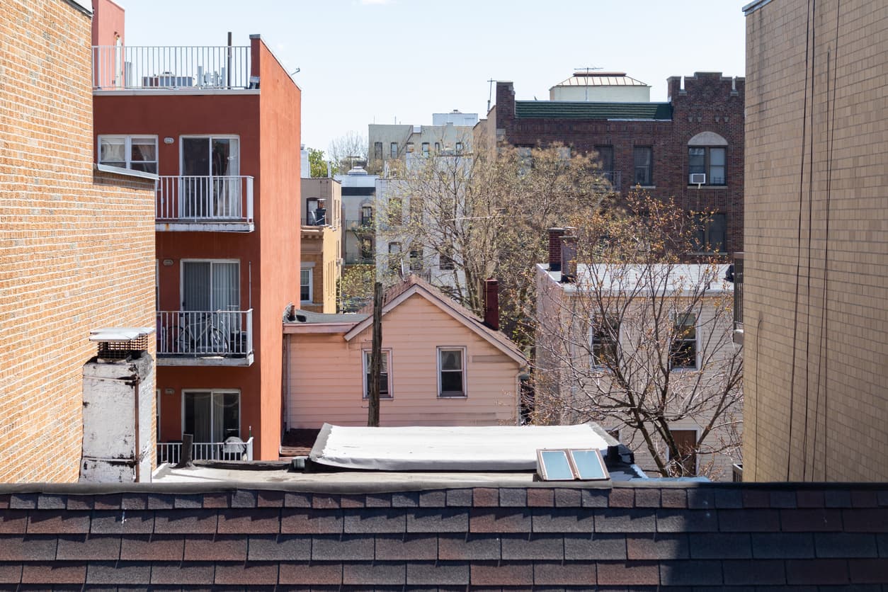 Closing costs: How much you'll pay and how to avoid spending too much