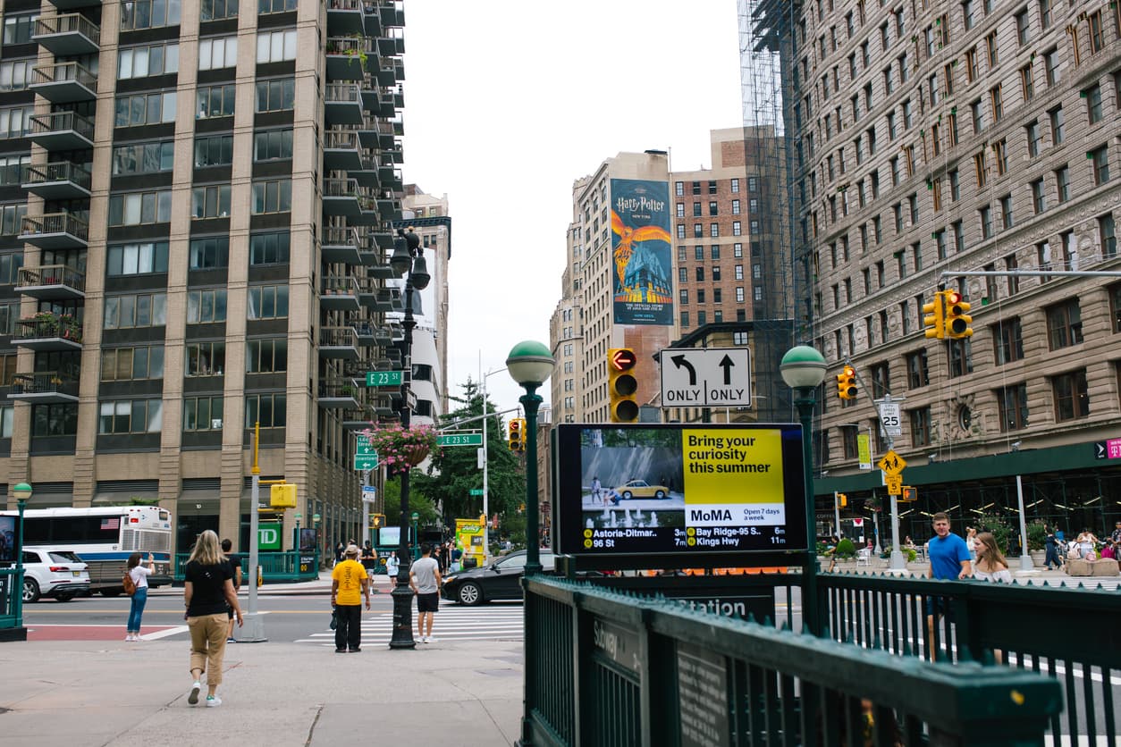 Rents near NYC subway stops skyrocket, even as ridership is still down