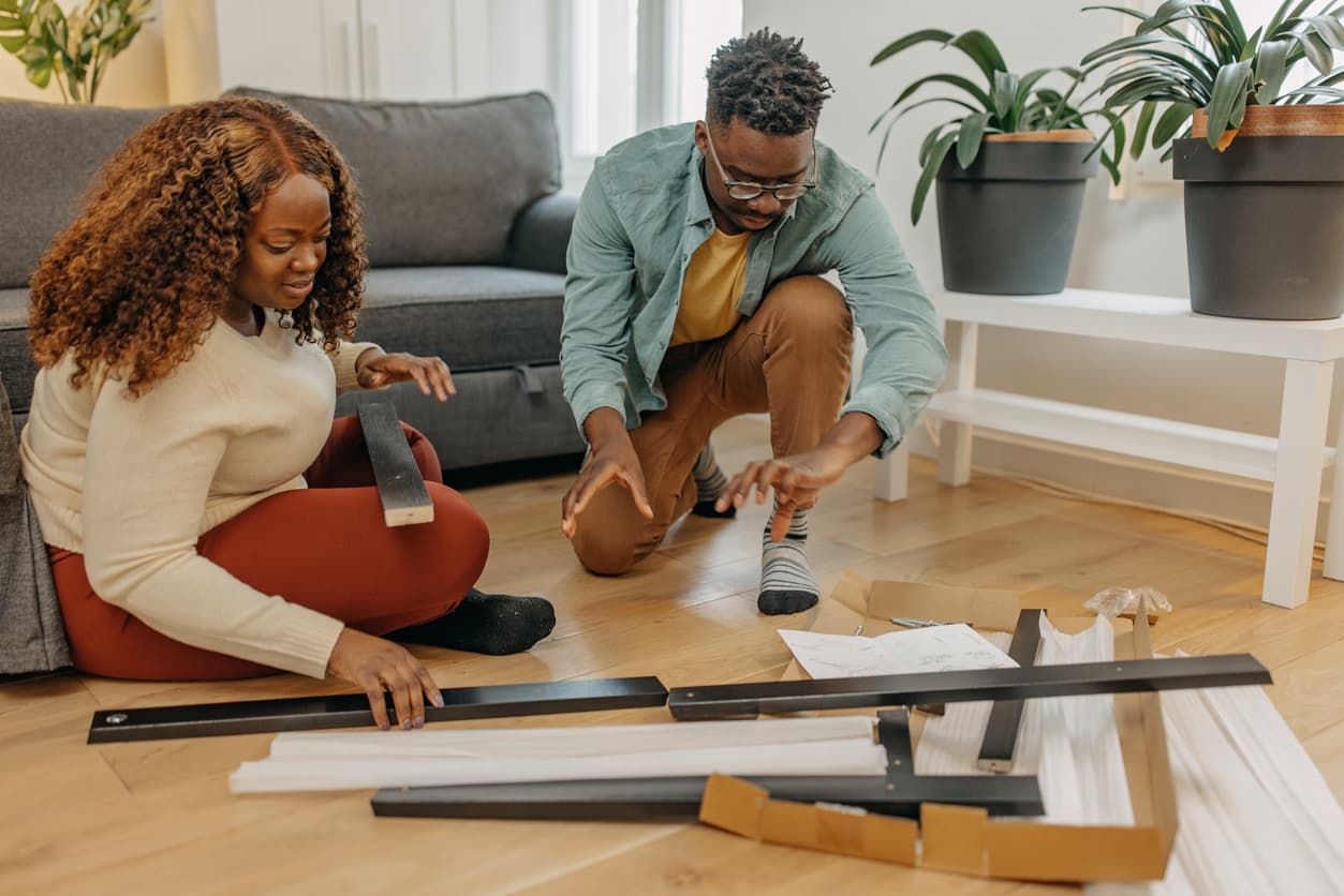 NYC couples can save nearly $30,000 on rent by moving in together