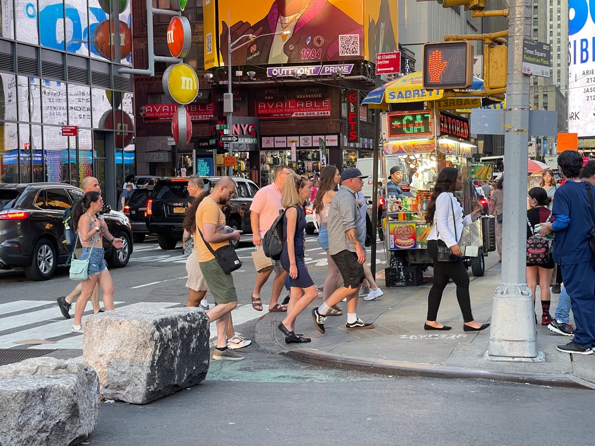 Moving companies duke it out, fear of crime, & more