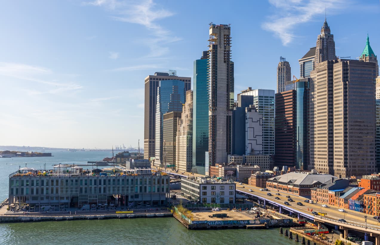 Lower Manhattan seen from the Brooklyn Bridge