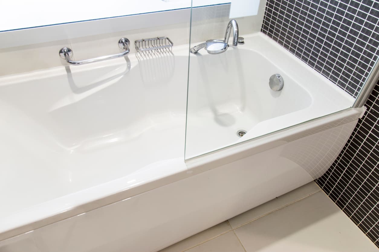 Is my landlord obligated to replace my bathtub with something safer?