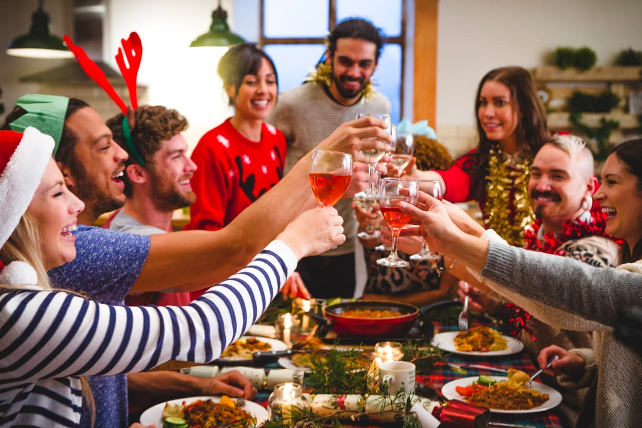 NYC apartment dwellers: Here are 10 tips for throwing a holiday party without pissing off the neighbors/staff/guests (or getting bed bugs)
