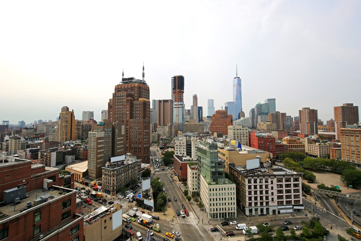 Report: NYC landlords ask for higher rents and offer fewer freebies in June