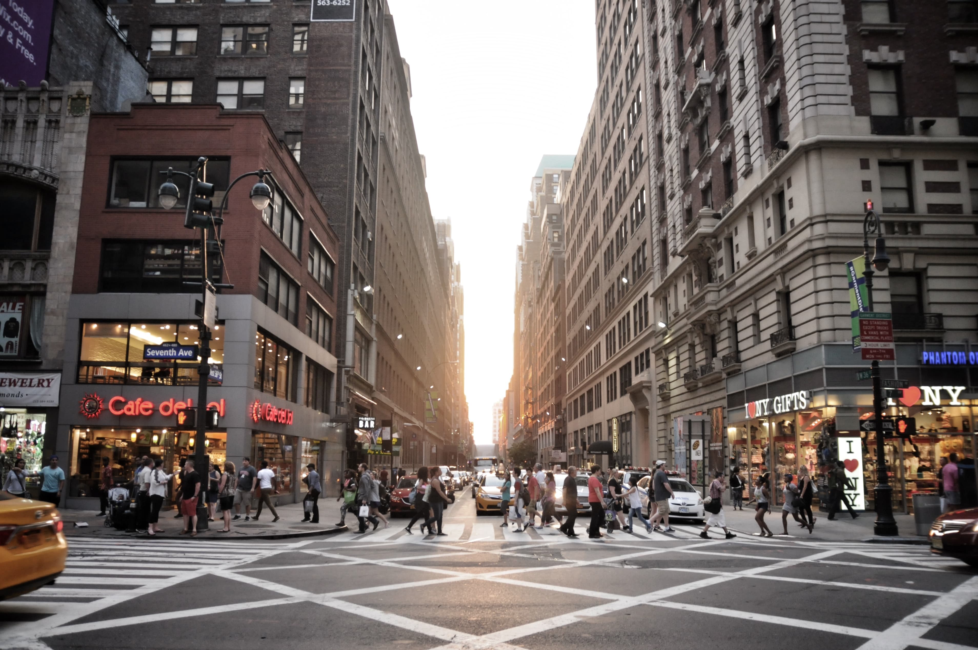 The best neighborhoods for new college grads, flight attendant crash pads and more of the week's most popular stories