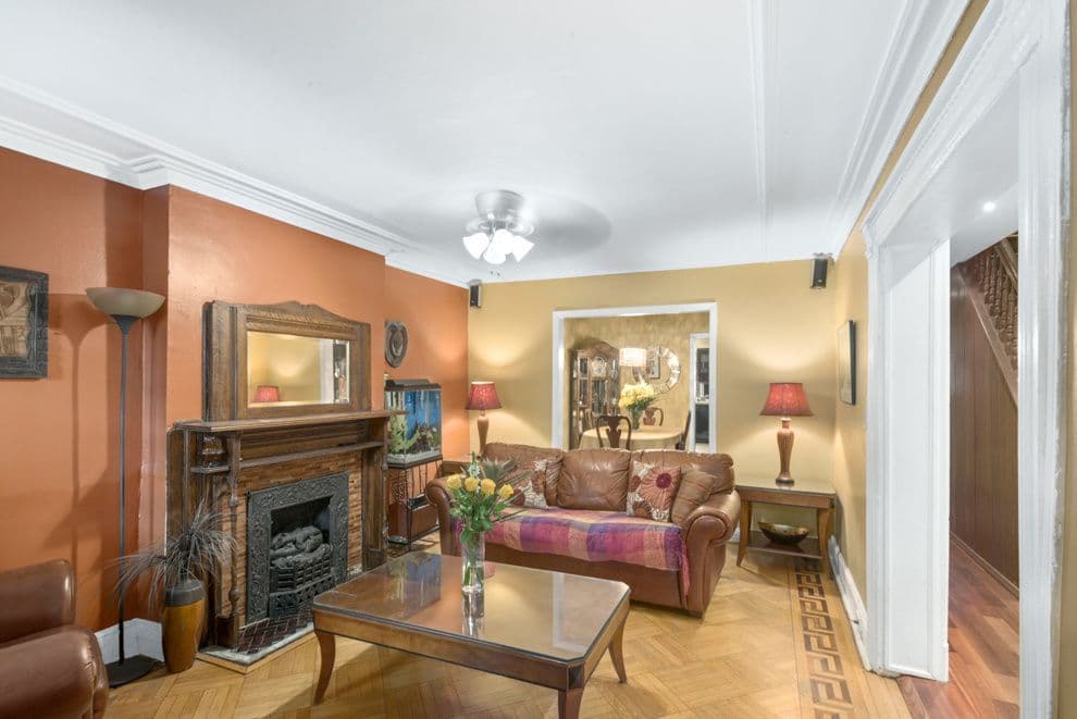 Go garden to table at this Bed-Stuy brownstone with a backyard and a big kitchen