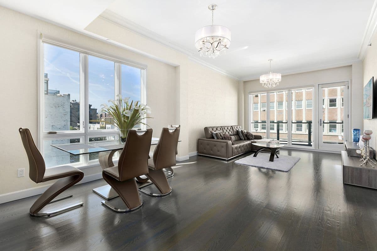 A two-bedroom condo with water views for under $1 million? Yes, it does exist--in Manhattan Beach