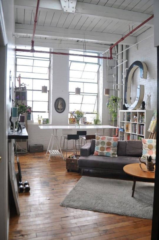 Exposed pipes as loft decor, beware your super's side job hustle, and more