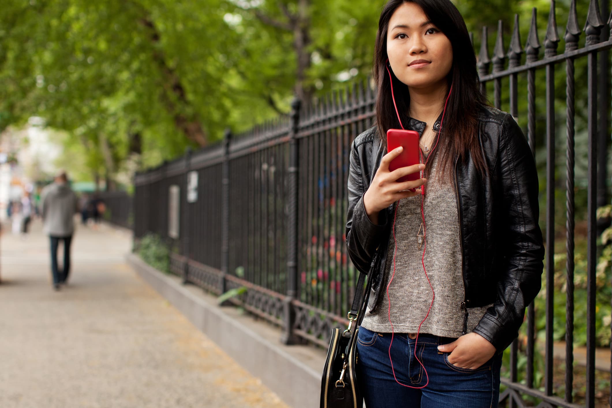 In for a long drive (or train or plane ride) this weekend? Let Brick's podcast keep you company