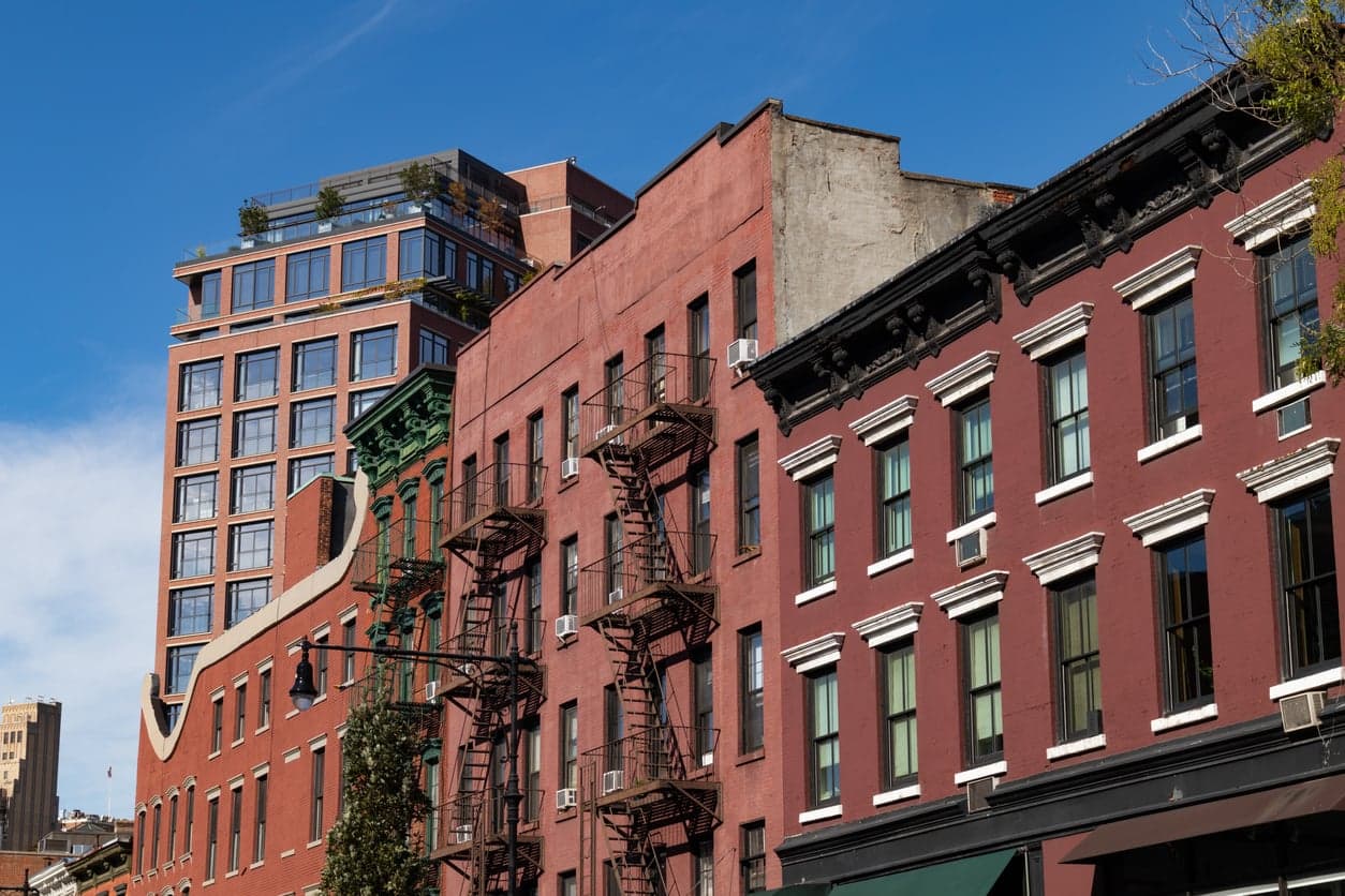 Here's how long it takes to sell a NYC apartment: A timeline from pre-listing to closing