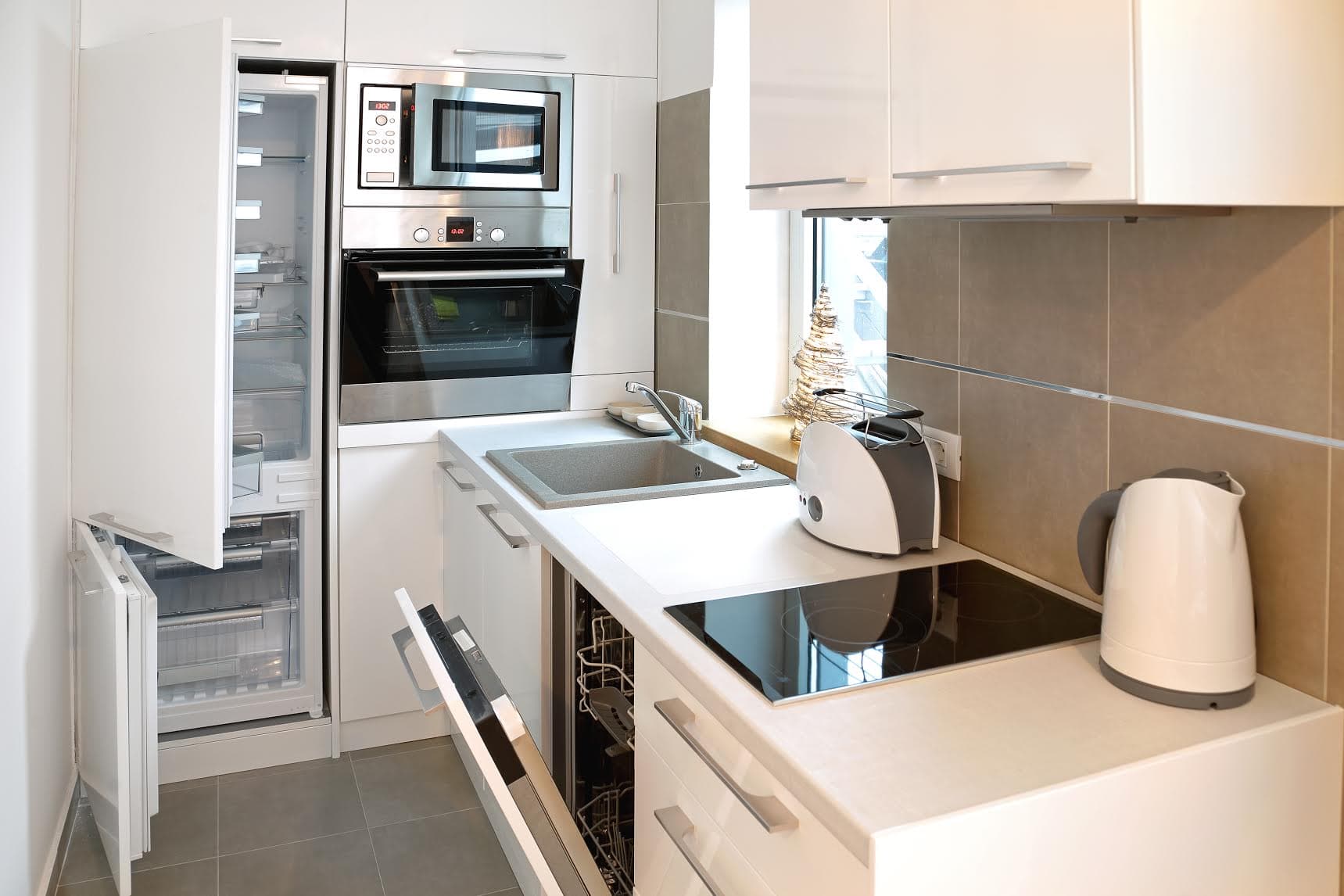 What’s better for resale: Stainless steel or custom panels on your kitchen appliances?