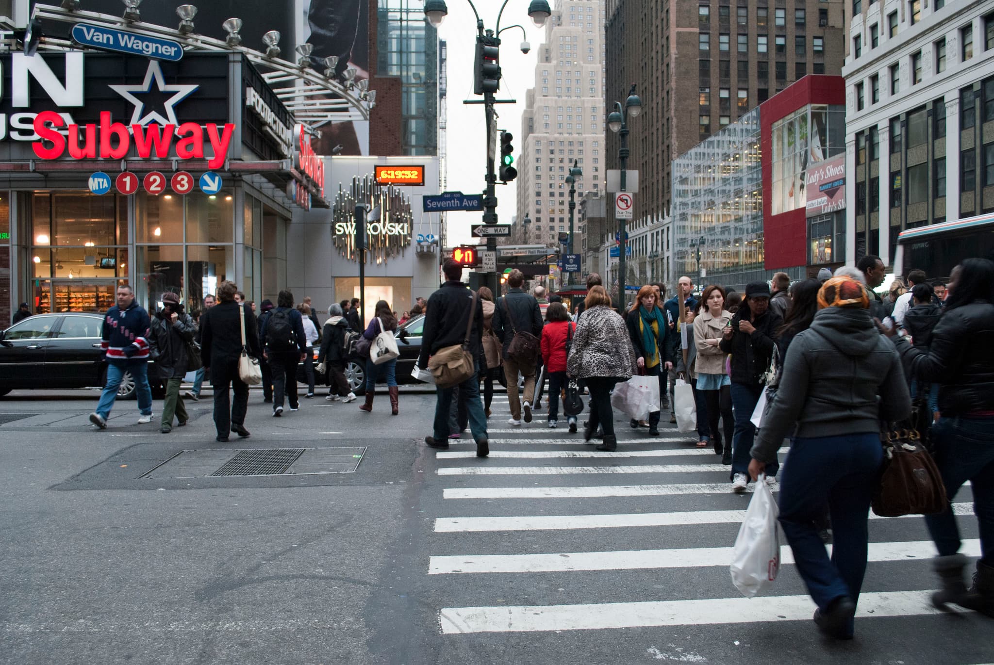 Brooklyn Heights residents submit alternative BQE reno plans, a LIC homeless shelter is bought by developers, & more