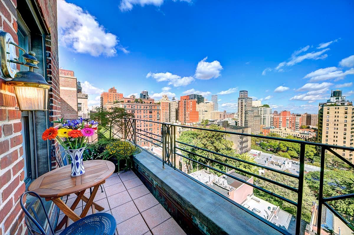 In Carnegie Hill, a grand one-bedroom (with or without the terrace)