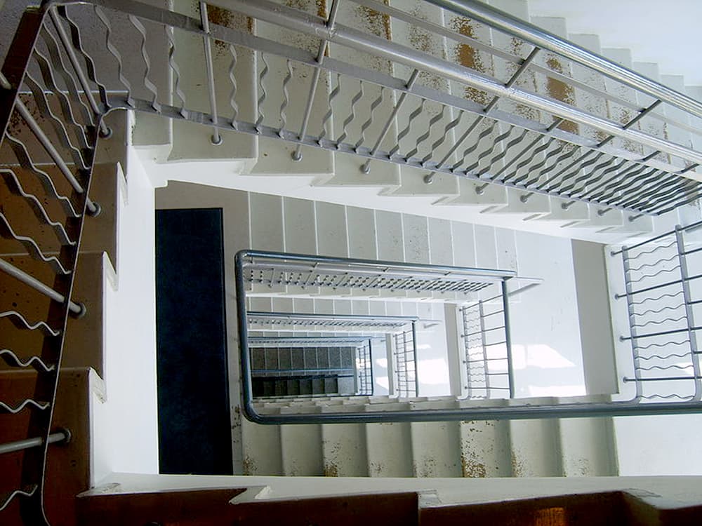 New Yorkers' apartment wishes: fewer flights of stairs and dry clothes at home