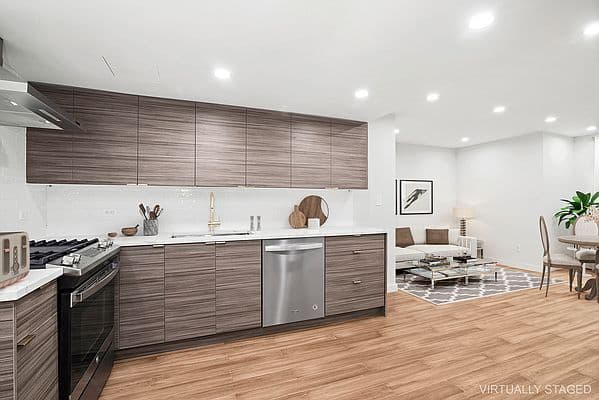 5 Queens apartments for sale with monthly fees below $800