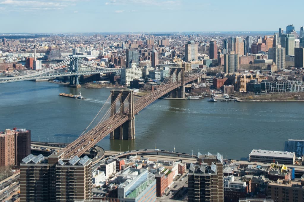 Saying yes to less: A quarter of Manhattan sellers took a loss on deals since June